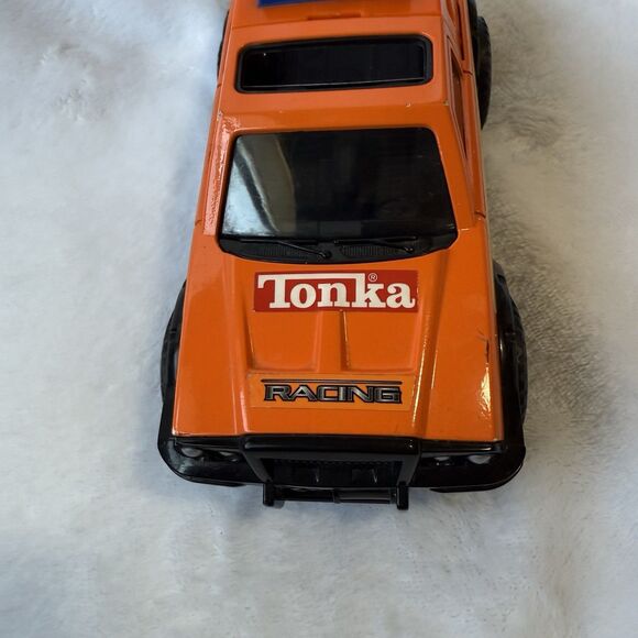 VINTAGE TONKA PICK UP TRUCK - TONKA GO-CART RACING - HASBRO 2002 - Picture 3 of 16